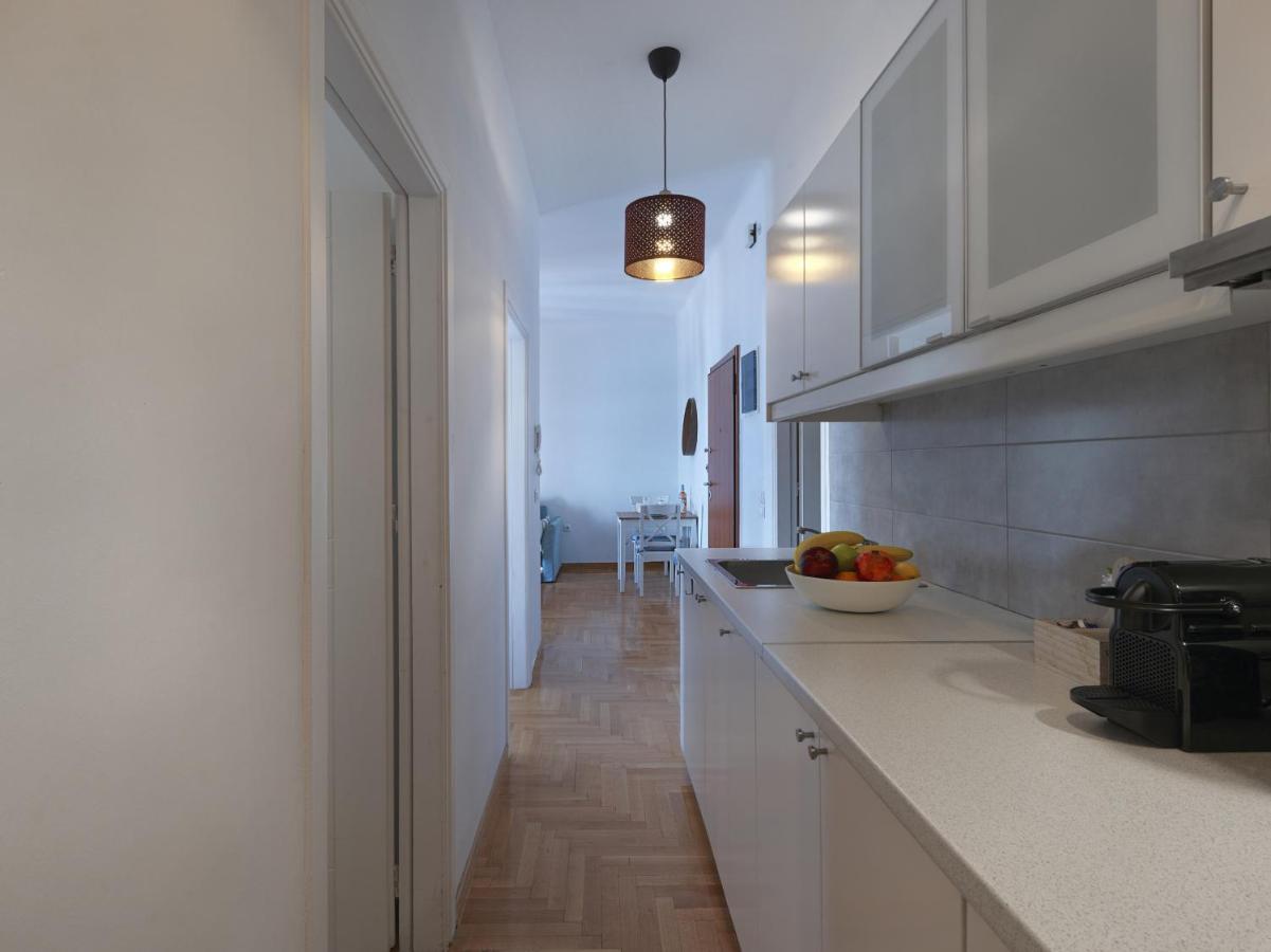 Beautiful Athenian Apartment Next To The Center ภายนอก รูปภาพ